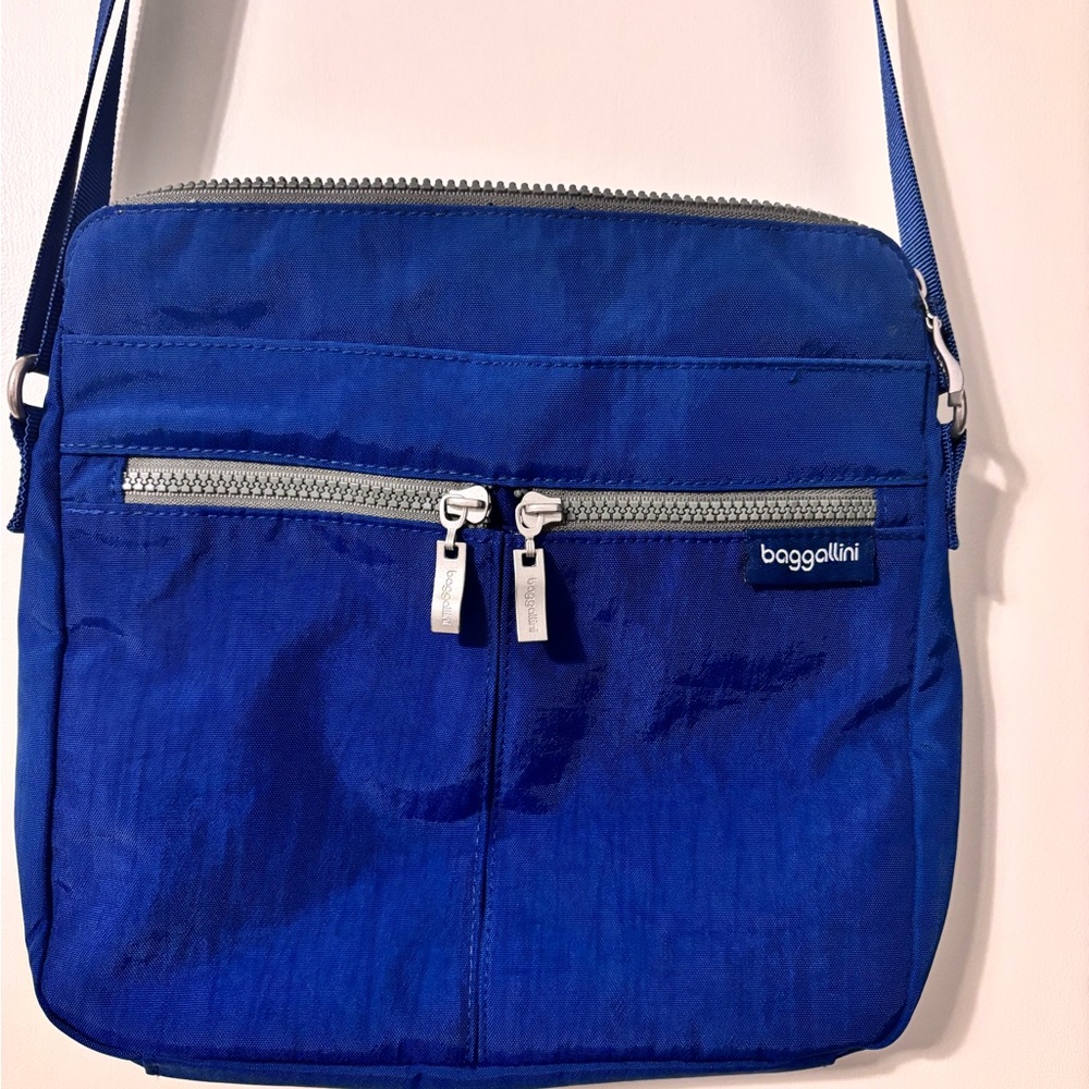 Baggallini Blue Crossbody Bag